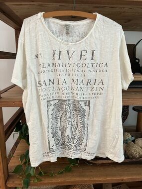 ♥️ Magnolia Pearl Santa Maria Tee